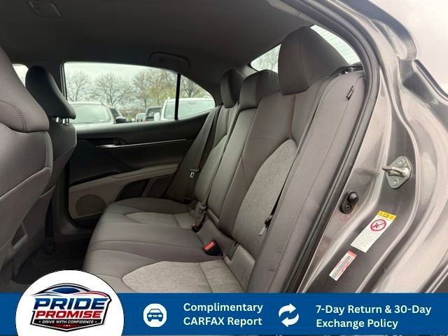 Used 2018 Gray Toyota LE image 11