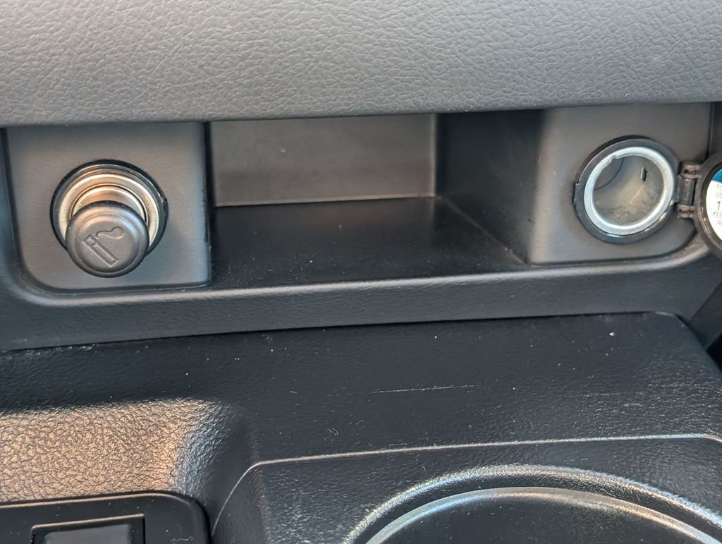 Used 2010  Toyota Grade image 31