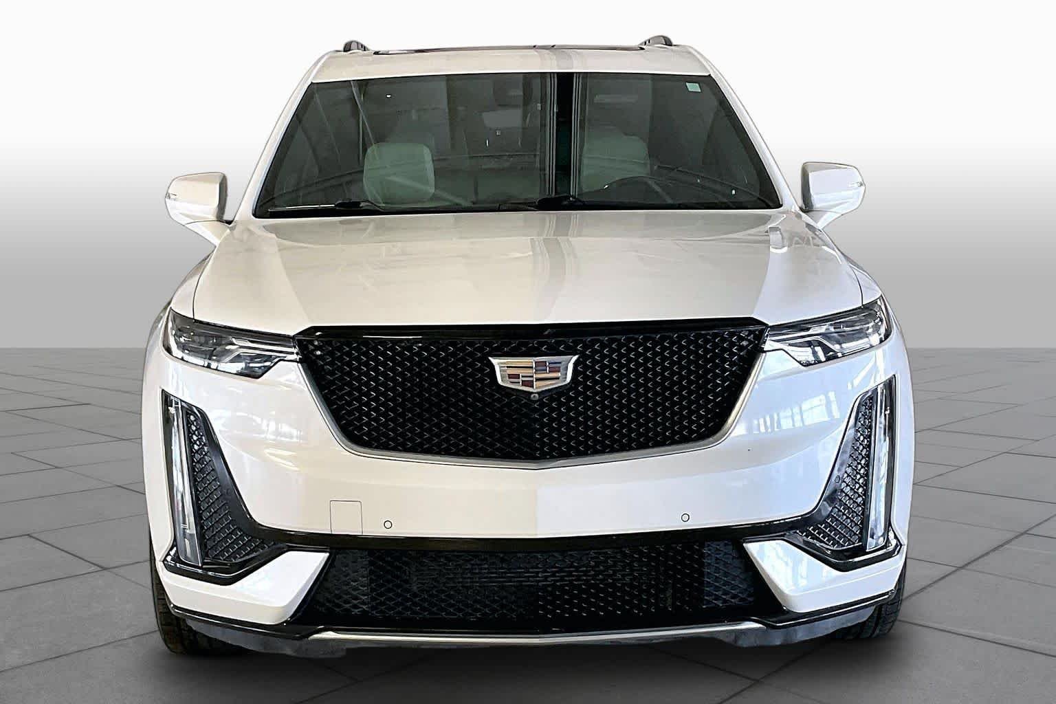 Used 2020 Crystal White Tricoat Cadillac AWD Sport image 3