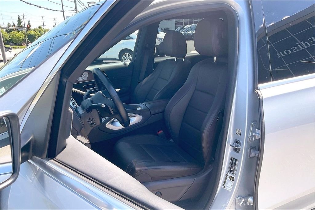 Certified Used 2023  Mercedes-Benz GLS 450 image 15