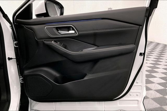 2025 Nissan Rogue Platinum - Photo 36