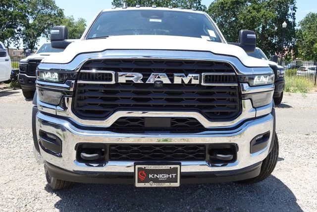 New 2025 Bright White Clear-Coat Exterior Paint RAM Tradesman image 3