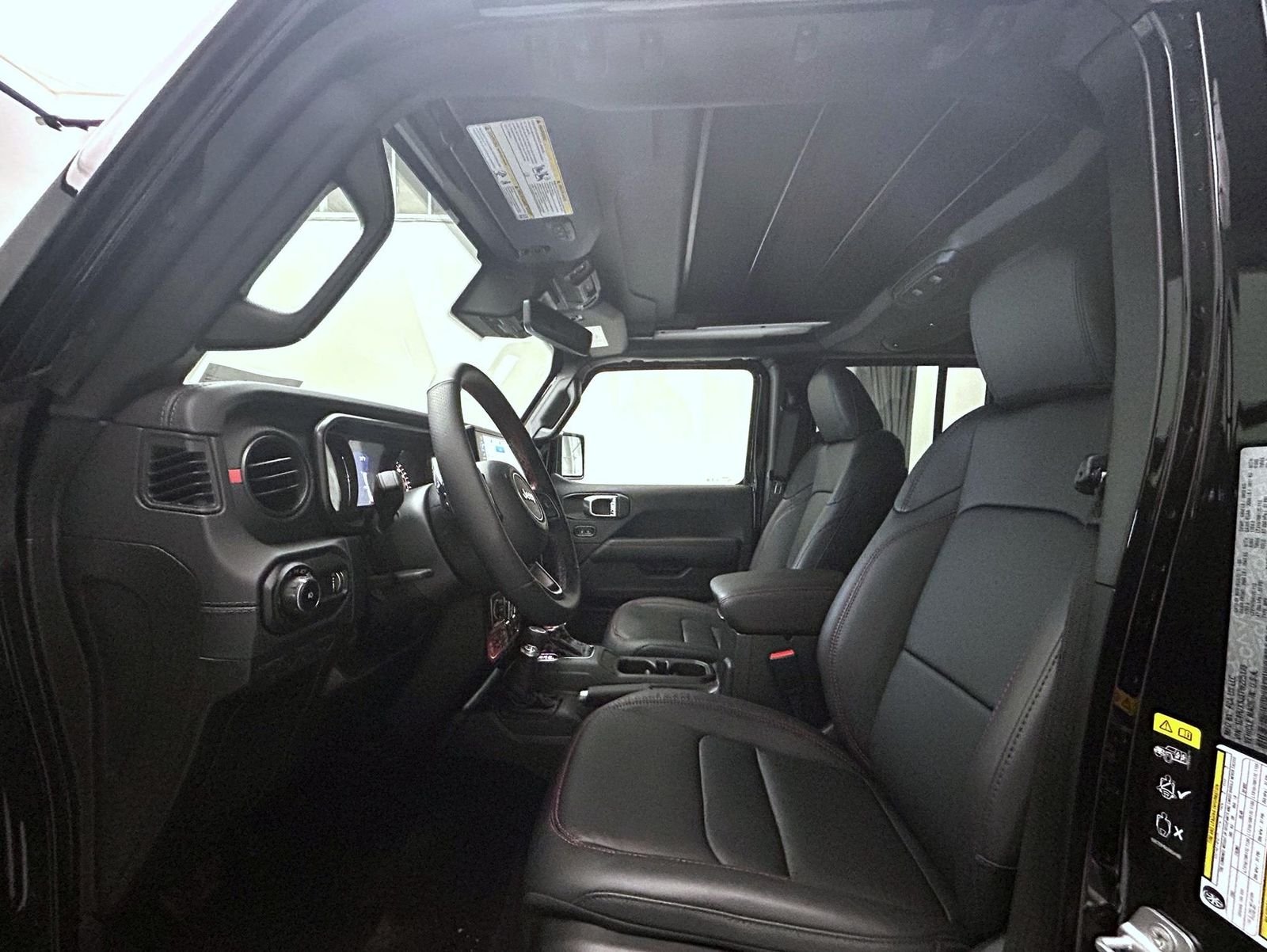 New 2026 Black Clear-Coat Exterior Paint Jeep Moab 392 image 10