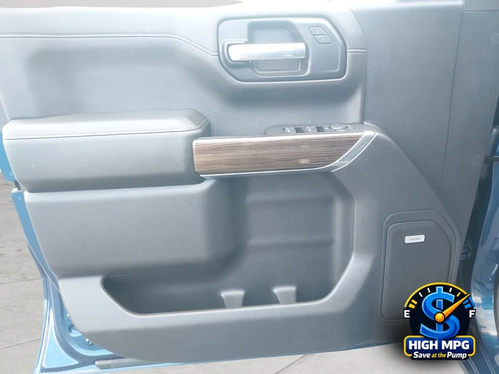 Used 2021 Blue Chevrolet LT Trail Boss image 26