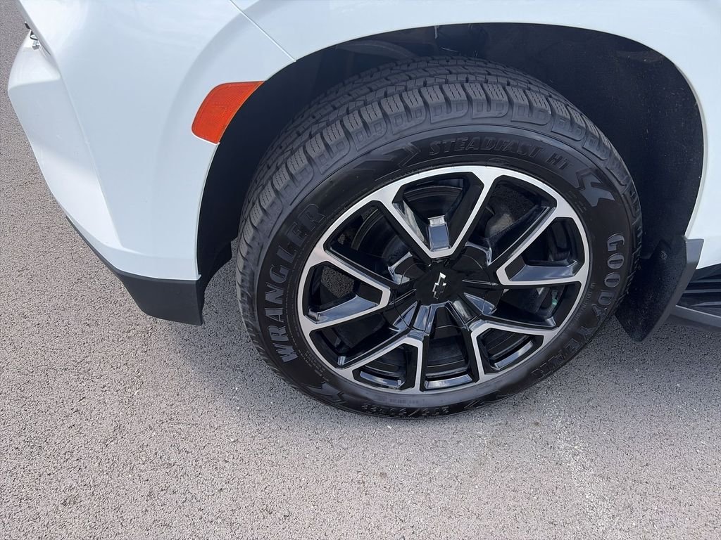 Used 2023 Beige Chevrolet RST image 10