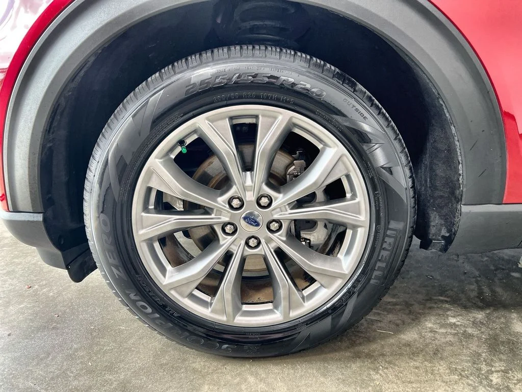 Used 2022 Red Ford XLT image 19