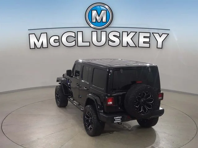 Used 2018 Black Jeep Unlimited Sahara image 14