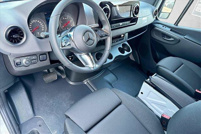 New 2026 Arctic White Mercedes-Benz  image 36
