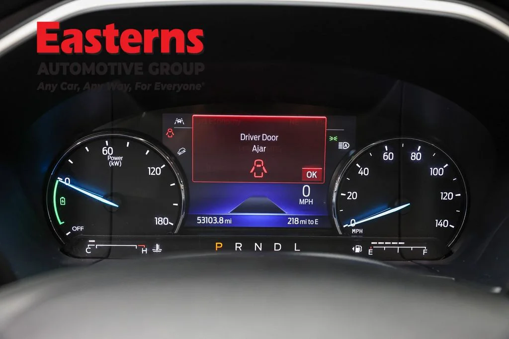 Used 2022 White Ford SE image 18