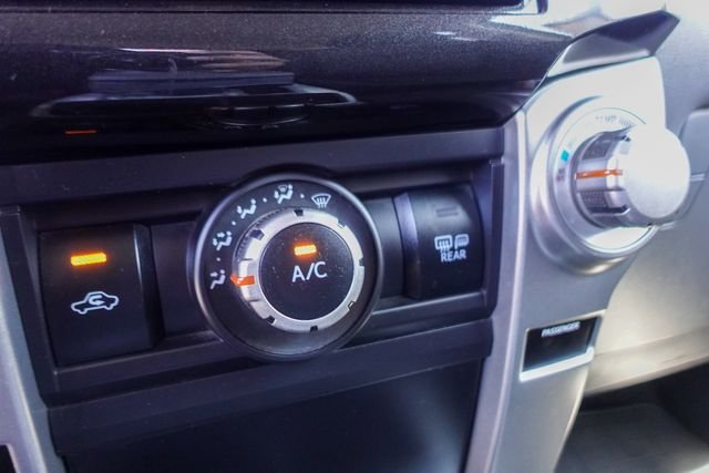 Used 2013 Red Toyota SR5 image 21