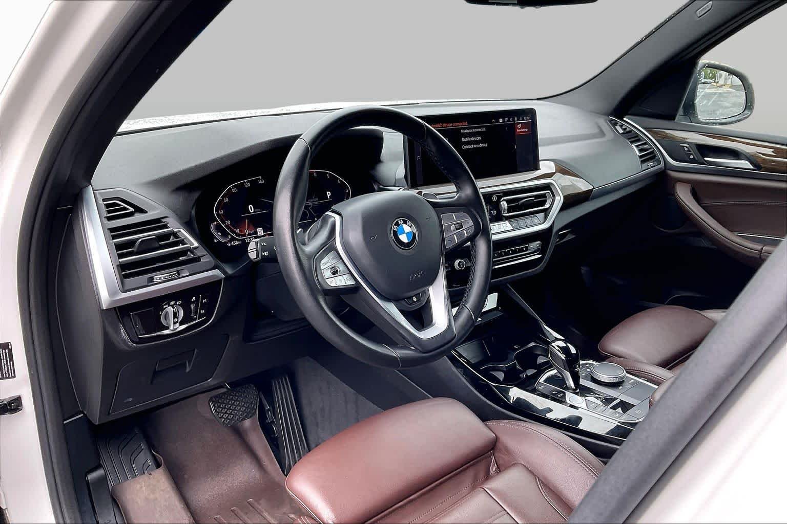 Used 2022 Mineral White Metallic BMW xDrive30i image 17