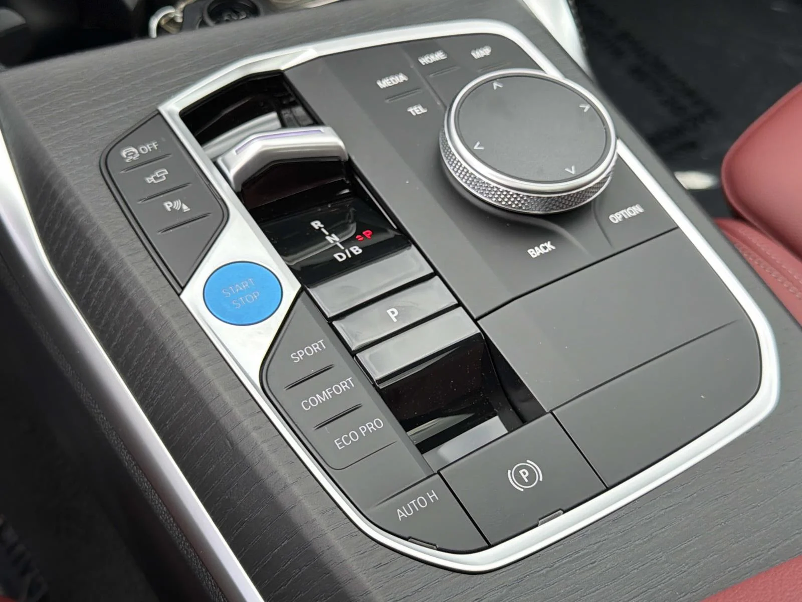 New 2026 Brooklyn Grey Metallic BMW eDrive40 image 23