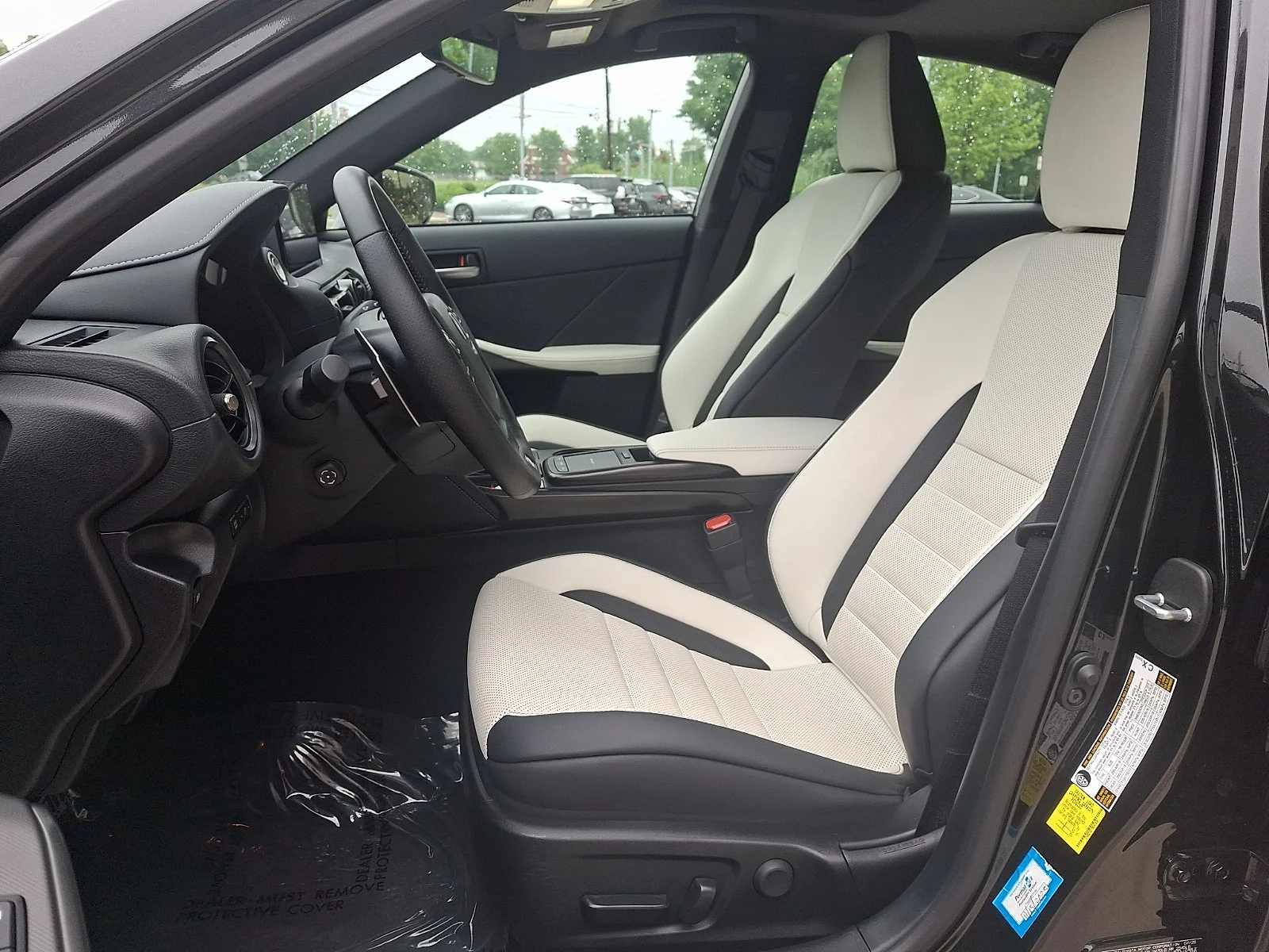 Certified Used 2025 CAVIAR Lexus  image 13