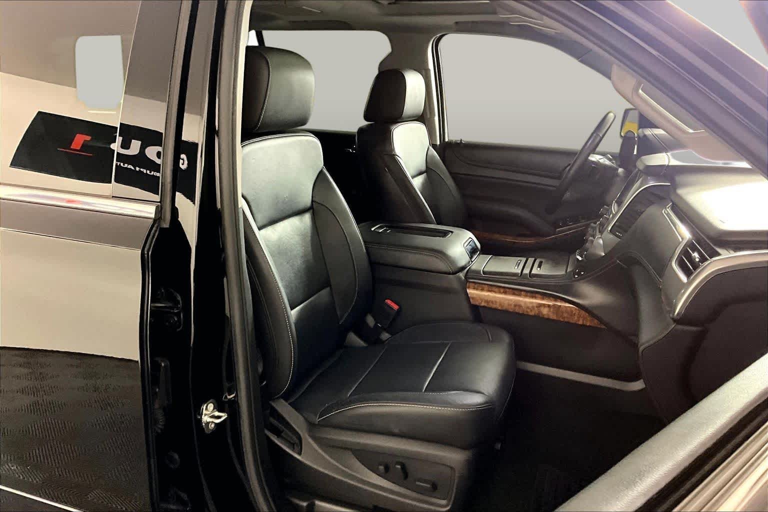 Used 2017 Black Chevrolet Premier image 9