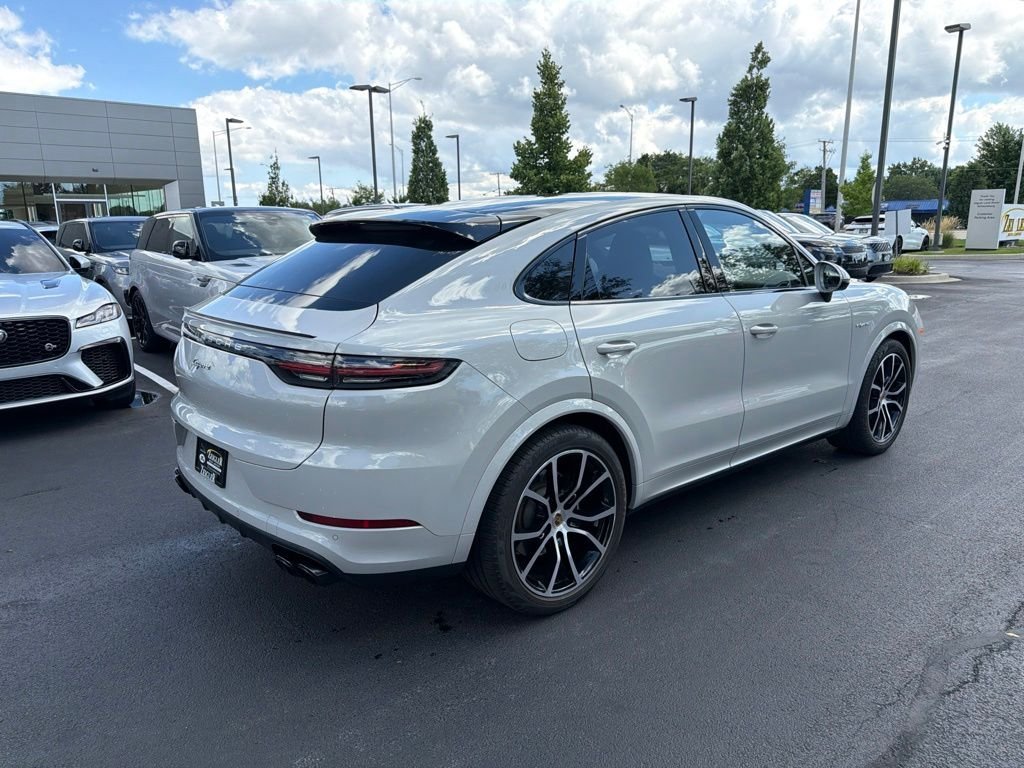 Used 2022 Gray Porsche  image 5