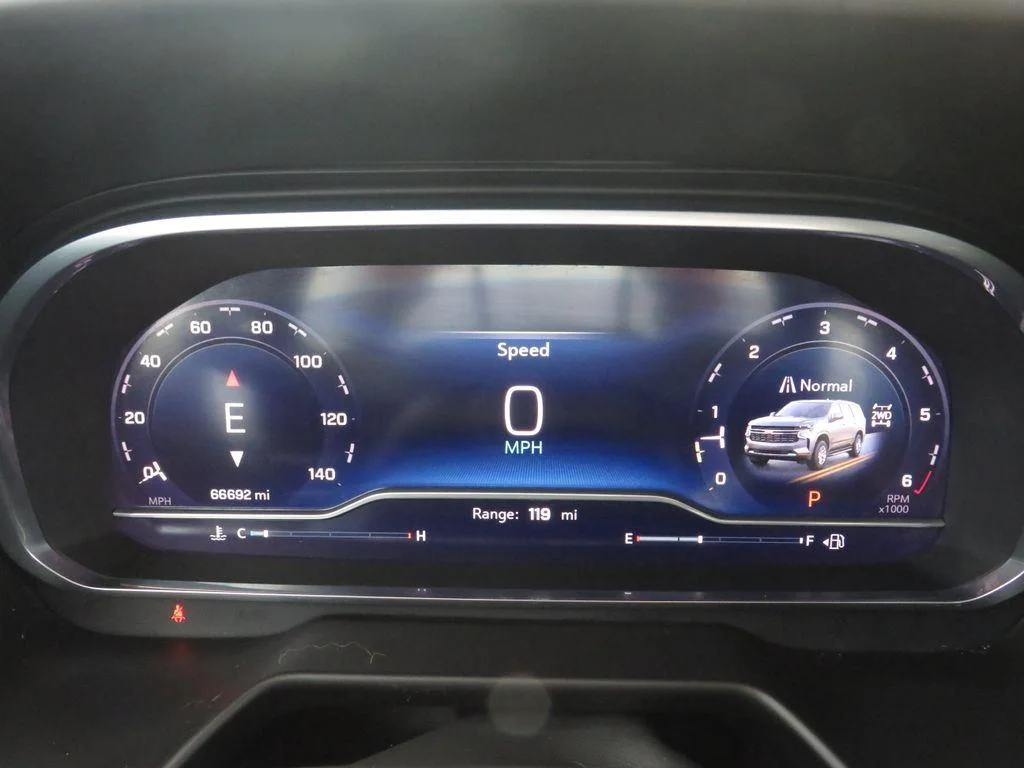 Used 2023 Summit White Chevrolet LT image 26