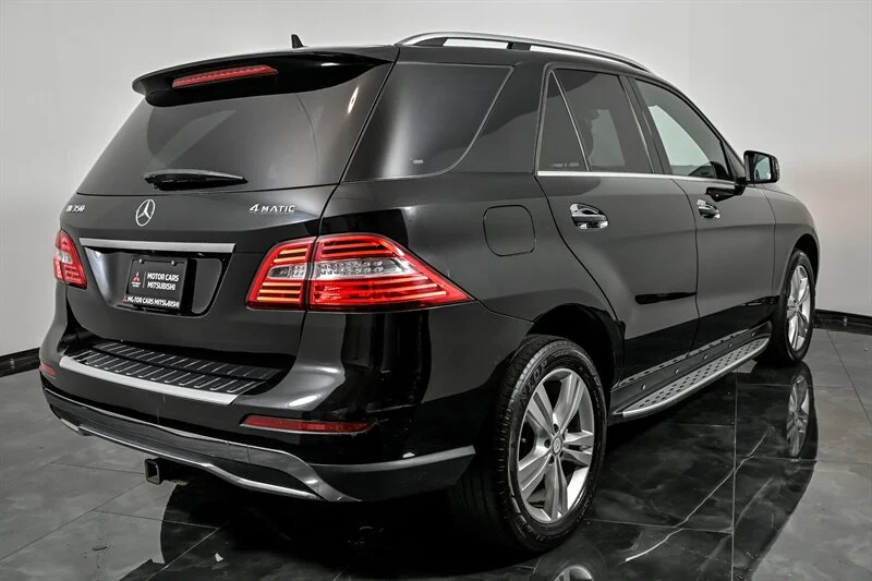 Used 2014 Black Mercedes-Benz ML 350 4MATIC® image 9