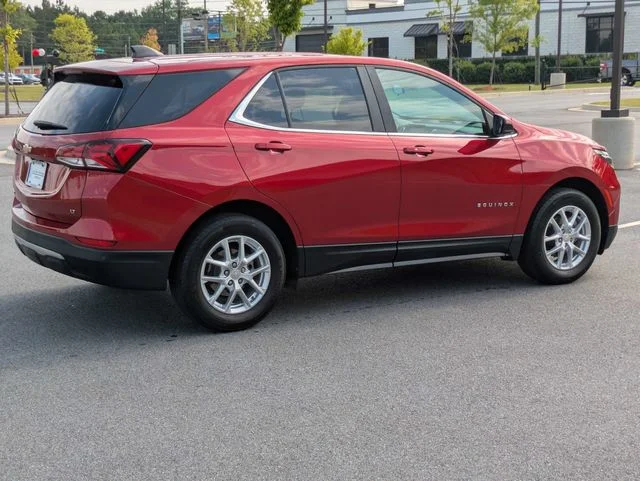 Used 2022 Red Chevrolet LT image 4
