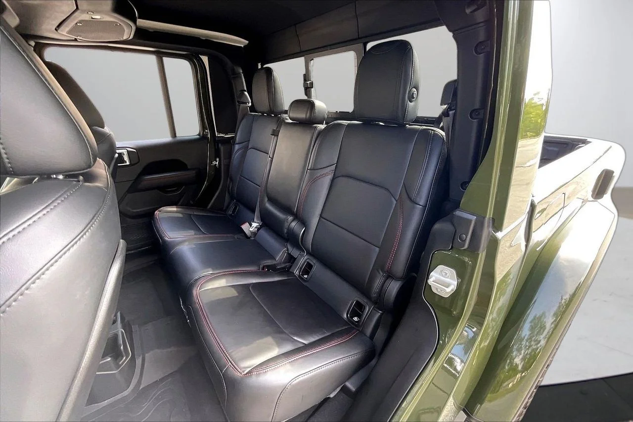 Used 2024 Green Jeep Rubicon image 23