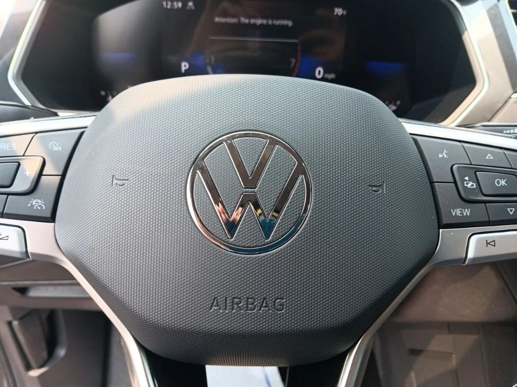 Used 2023 Platinum Gray Metallic Volkswagen 2.0T SE image 18