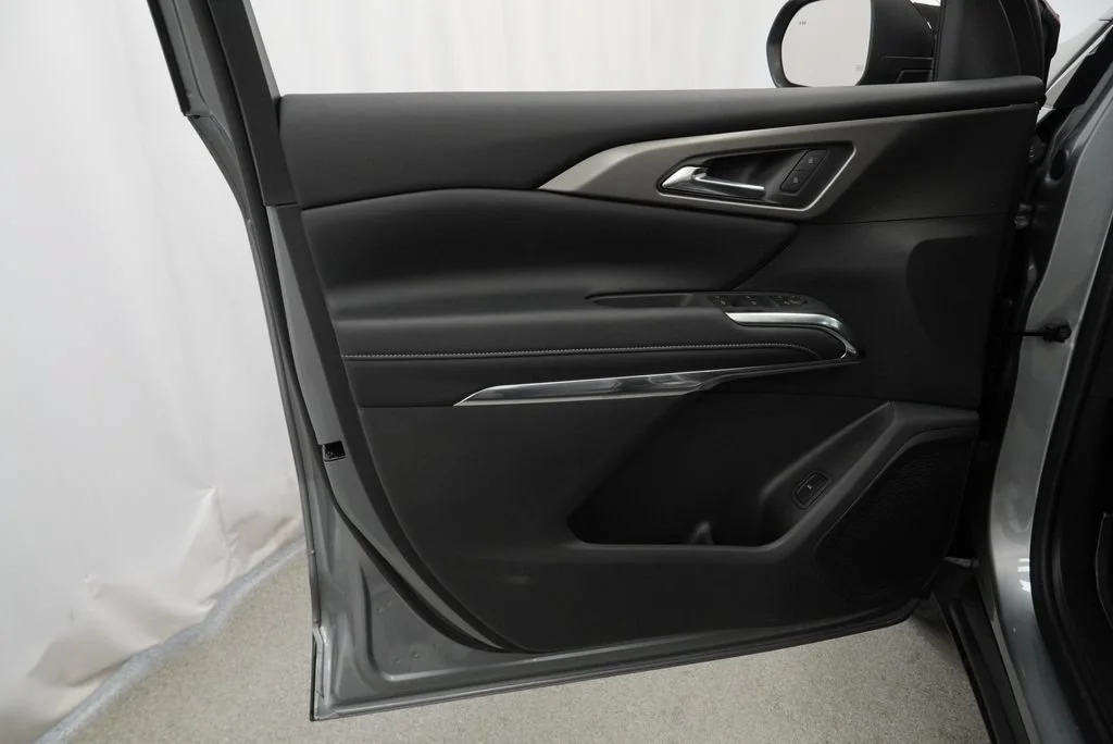 2026 Chevrolet Traverse LT - Photo 22