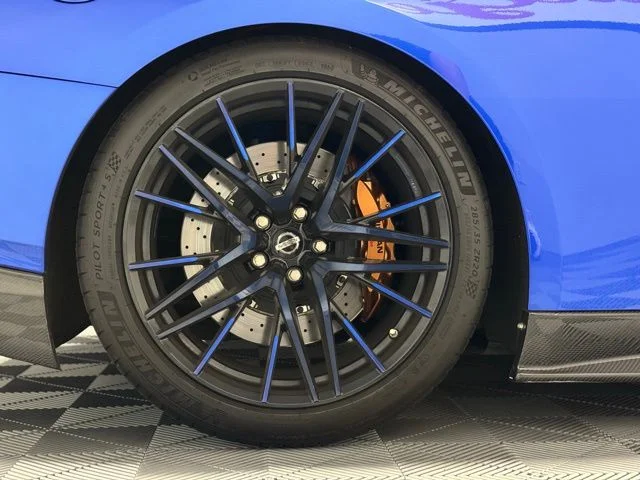 Used 2020 Blue Nissan Premium image 9