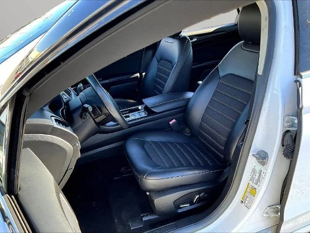 Used 2018 Oxford White Ford  image 23