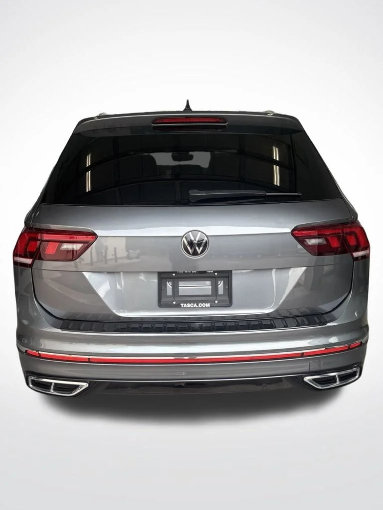 Used 2023 Gray Volkswagen 2.0T SEL R-Line image 7