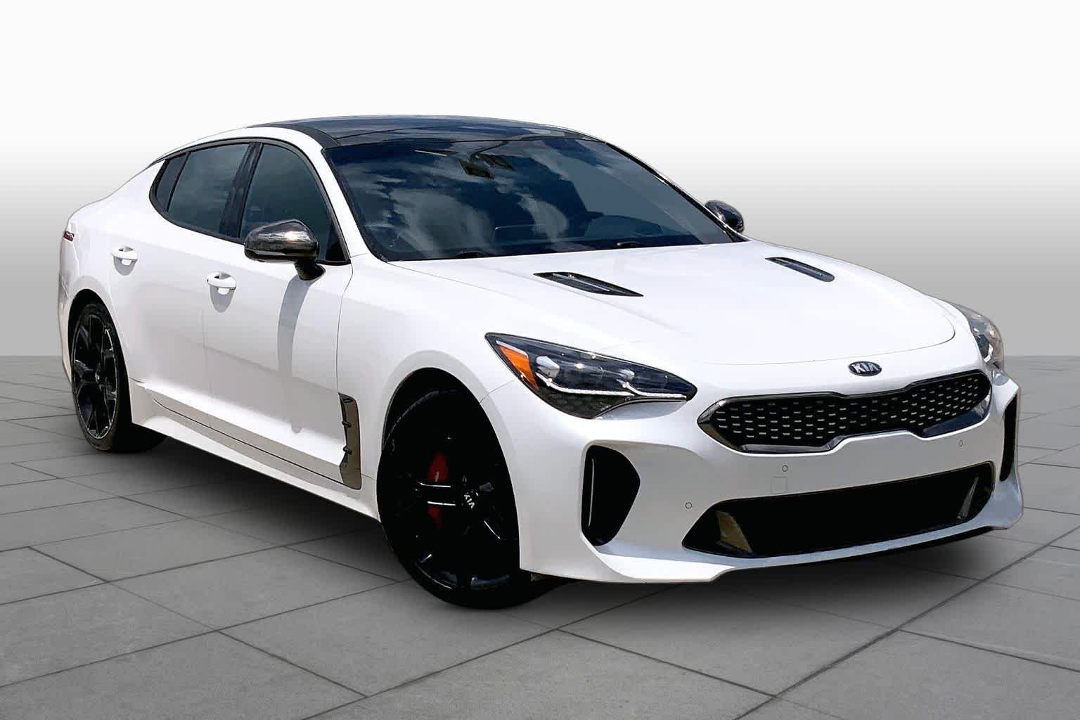 Used 2021 Snow White Pearl Kia GT2 image 3
