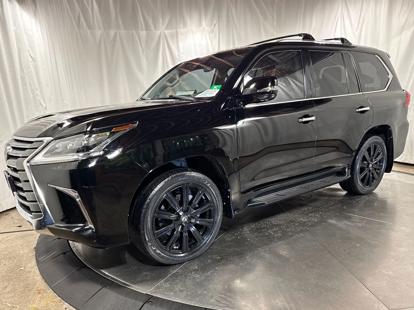 2018 Lexus LX 600 570 TWO-ROW's photo