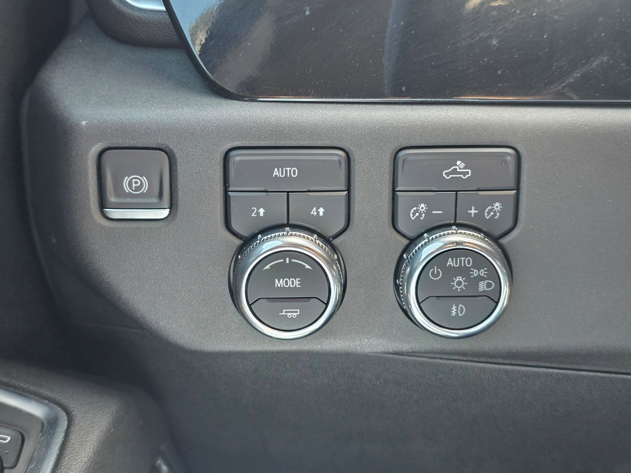 Certified Used 2023 Desert Sand Metallic GMC Elevation image 18