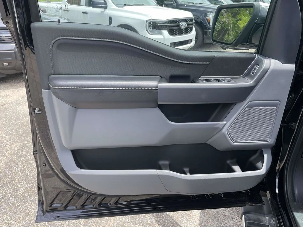 New 2026 Black Ford XLT image 15