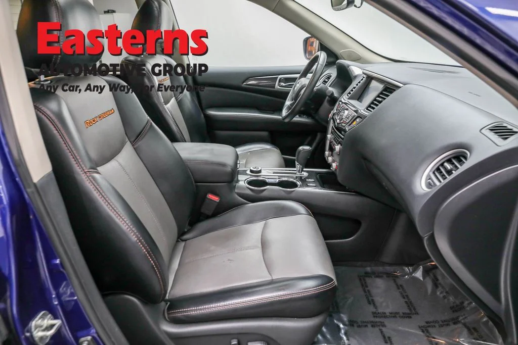 Used 2020 Blue Nissan SL image 24