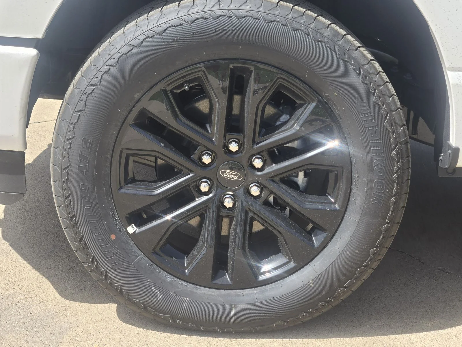 New 2026 Star White Metallic Tri-Coat Ford Lariat® image 7