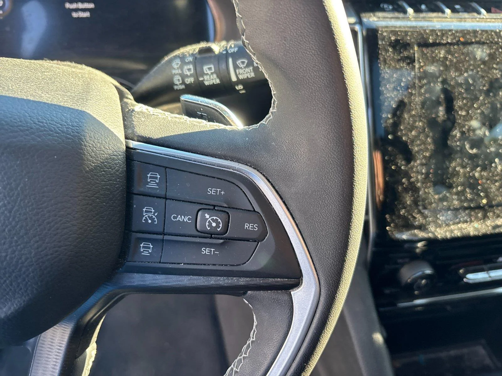 Used 2023 Baltic Gray Metallic Clearcoat Jeep Laredo image 19