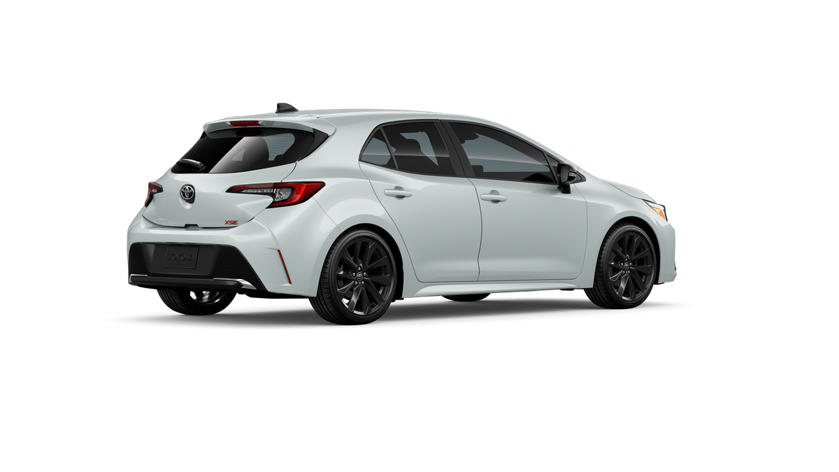 New 2026 Wind Chill Pearl Toyota XSE image 32