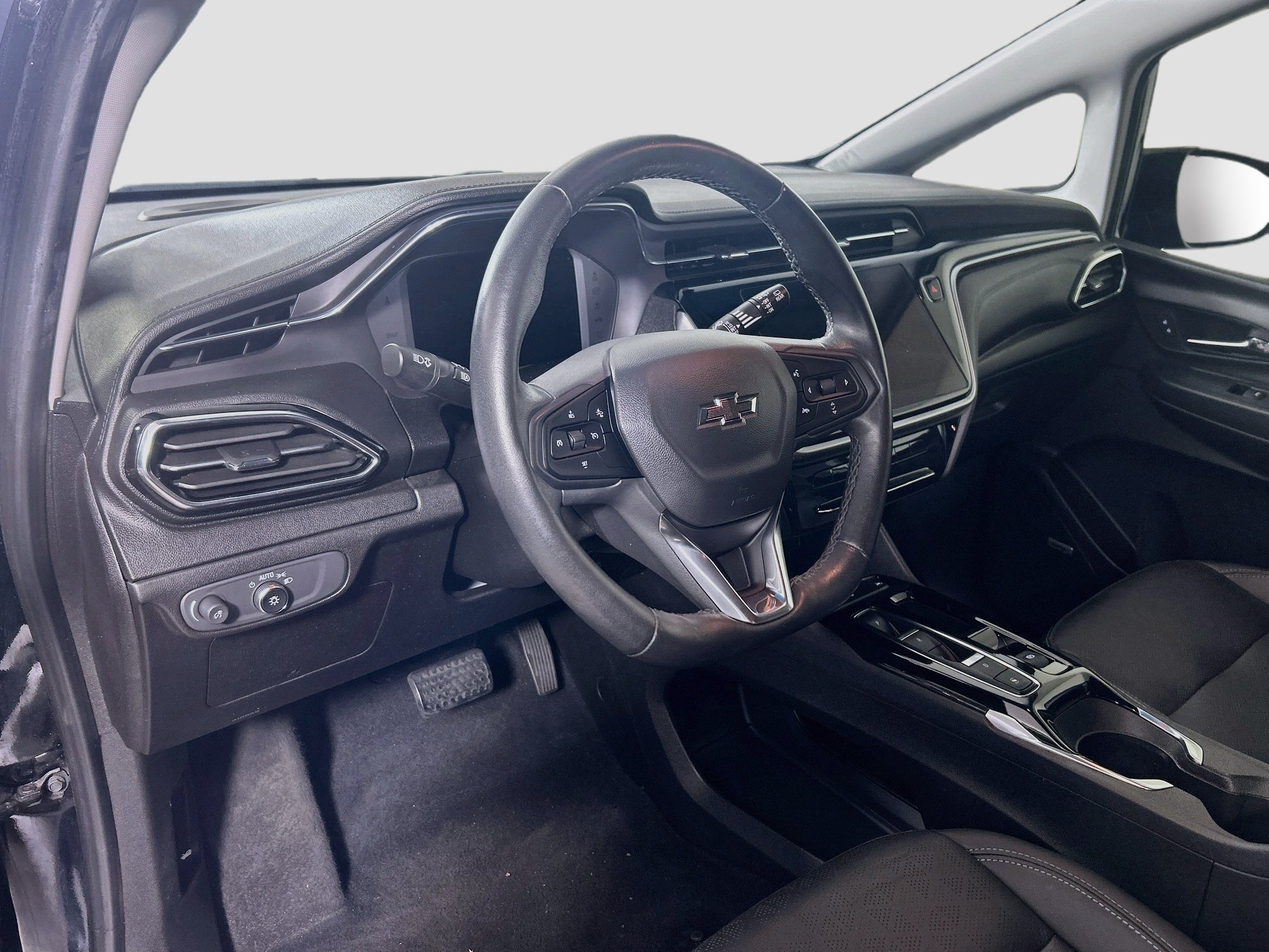 Used 2023 Mosaic Black Metallic Chevrolet 2LT image 10
