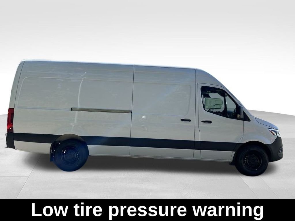 Used 2024 White Mercedes-Benz Cargo 170 WB image 6