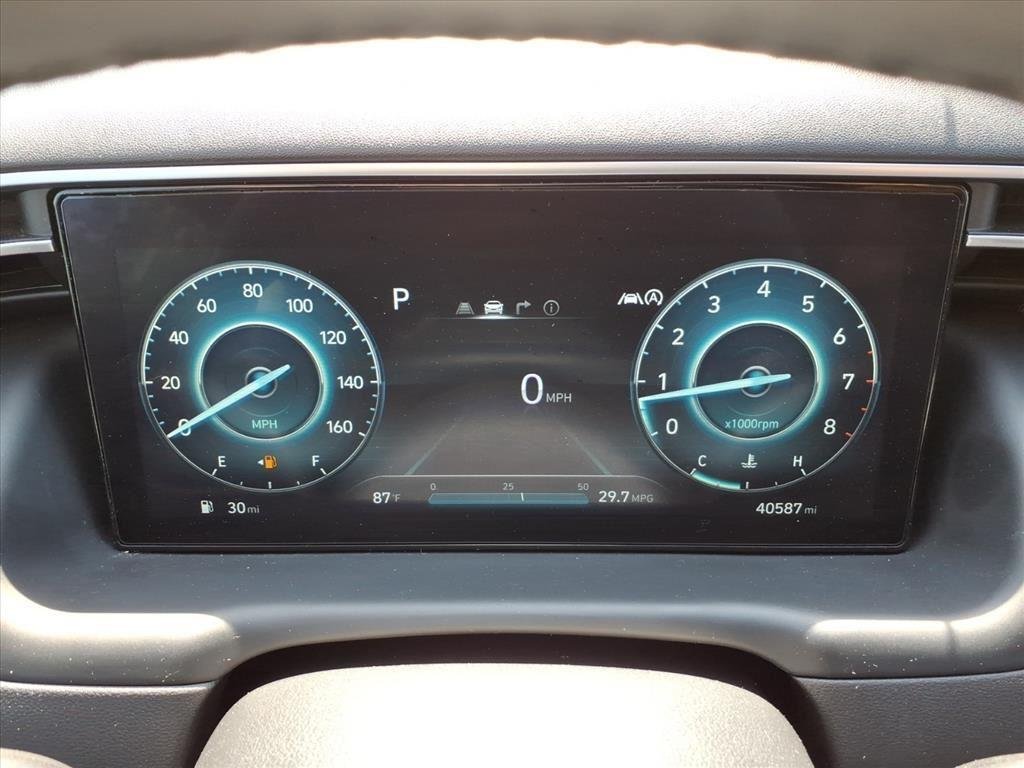 Used 2024 Shimmering Silver Hyundai SEL image 18