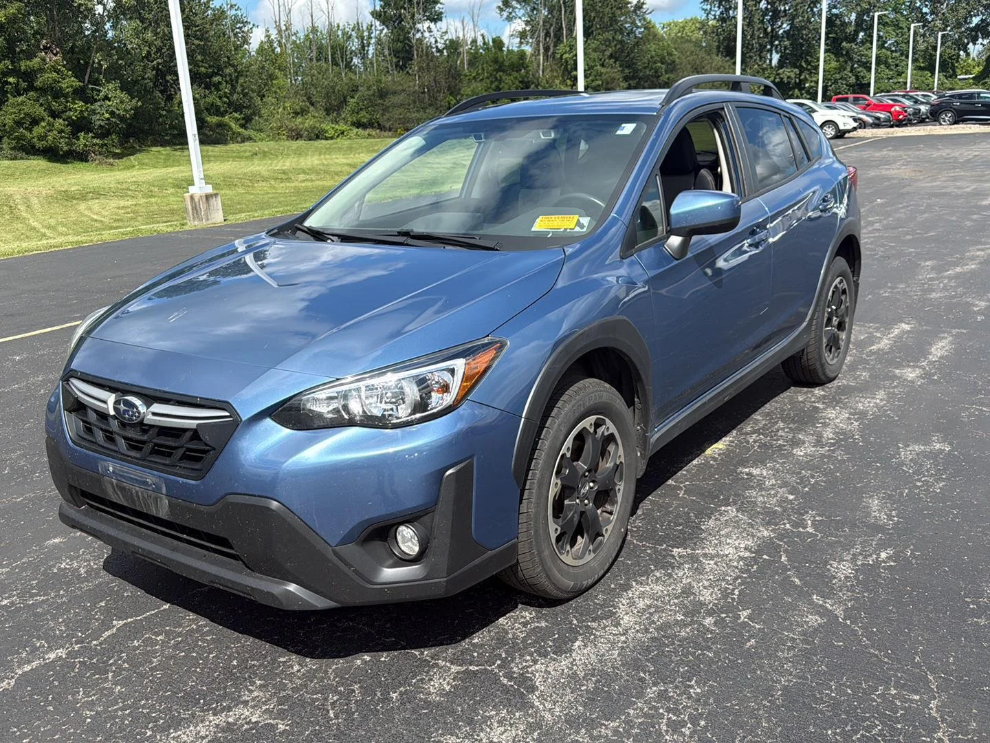 Used 2021 Horizon Blue Pearl Subaru Premium image 11