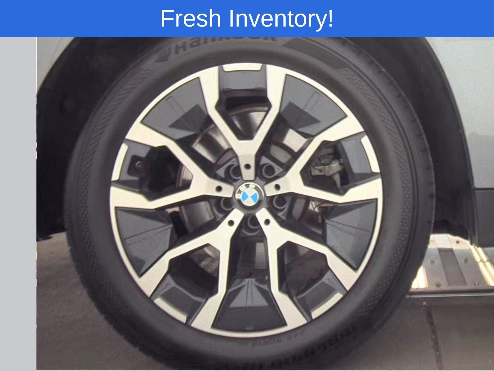Certified Used 2025 Skyscraper Grey Metallic BMW 30 xDrive image 11