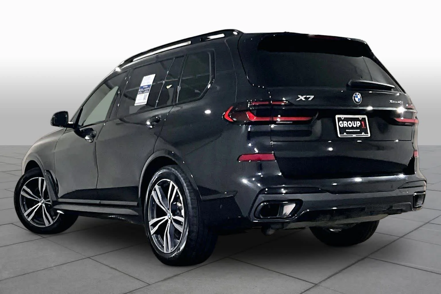 Certified Used 2024 Black Sapphire Metallic BMW xDrive40i image 11