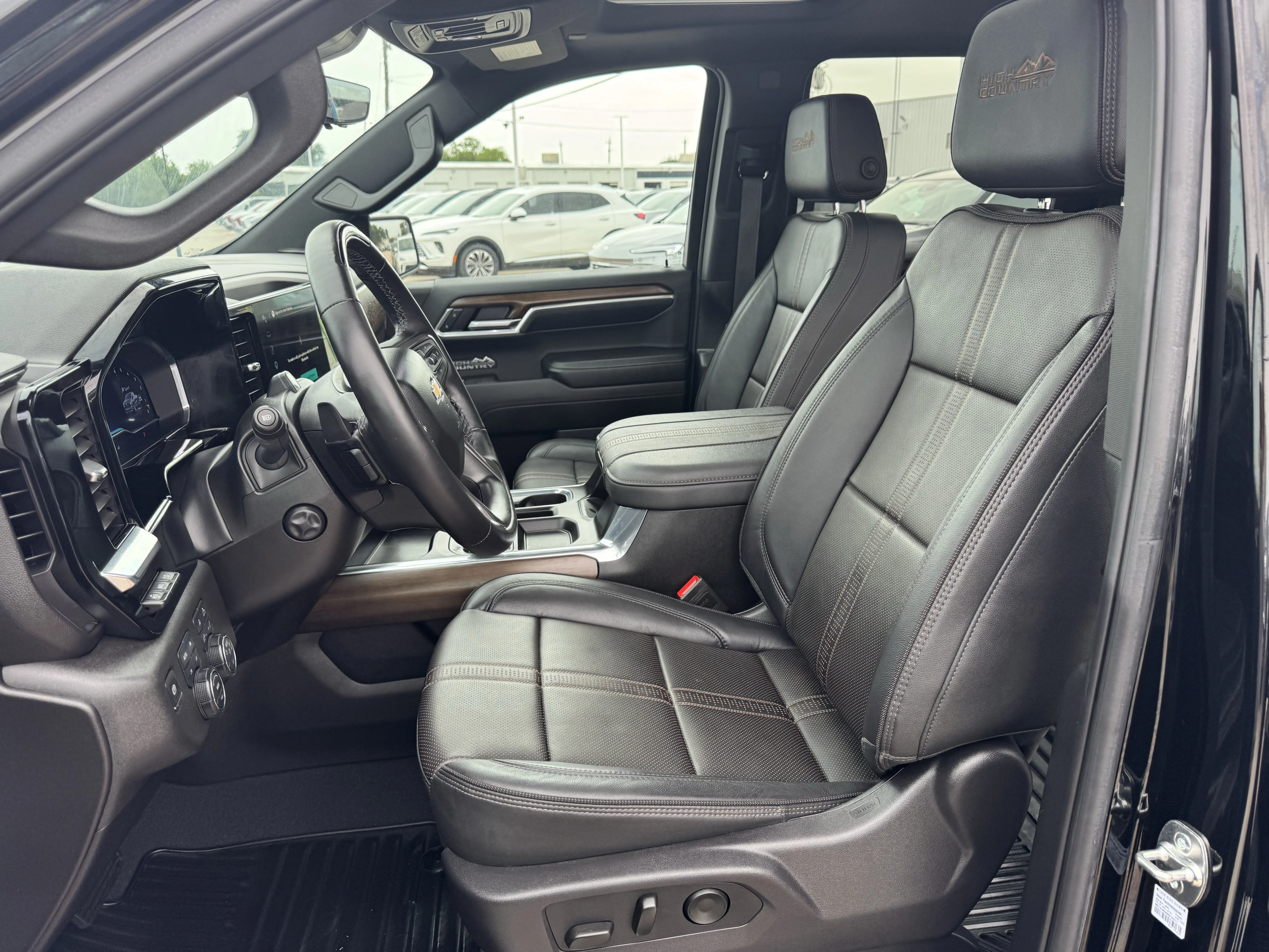 Used 2025 Black Chevrolet High Country image 23