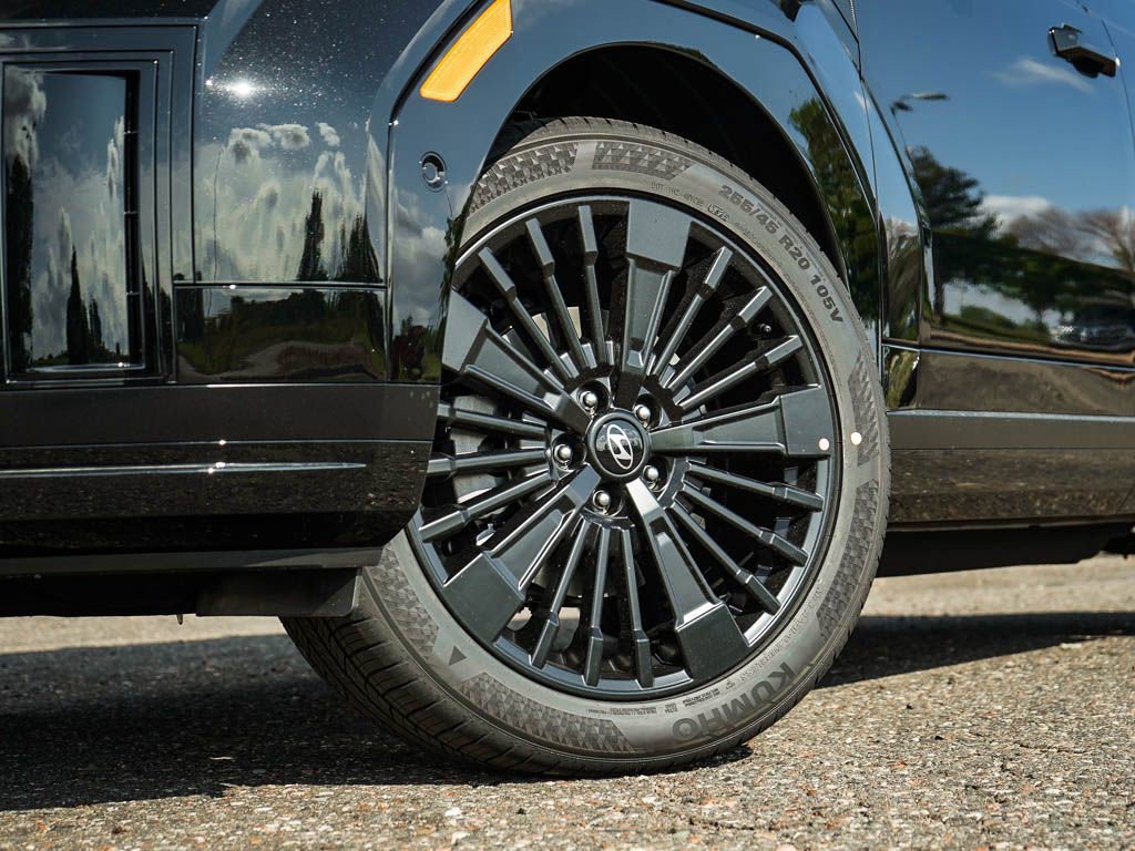 New 2026 Phantom Black Hyundai Calligraphy AWD image 6