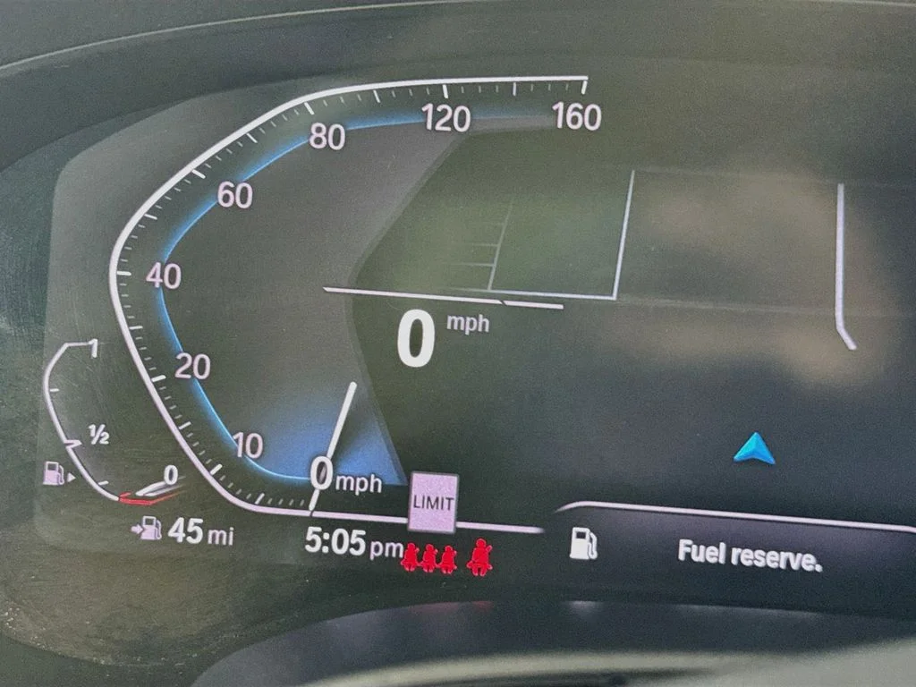Used 2020 Blue BMW 530i xDrive image 10