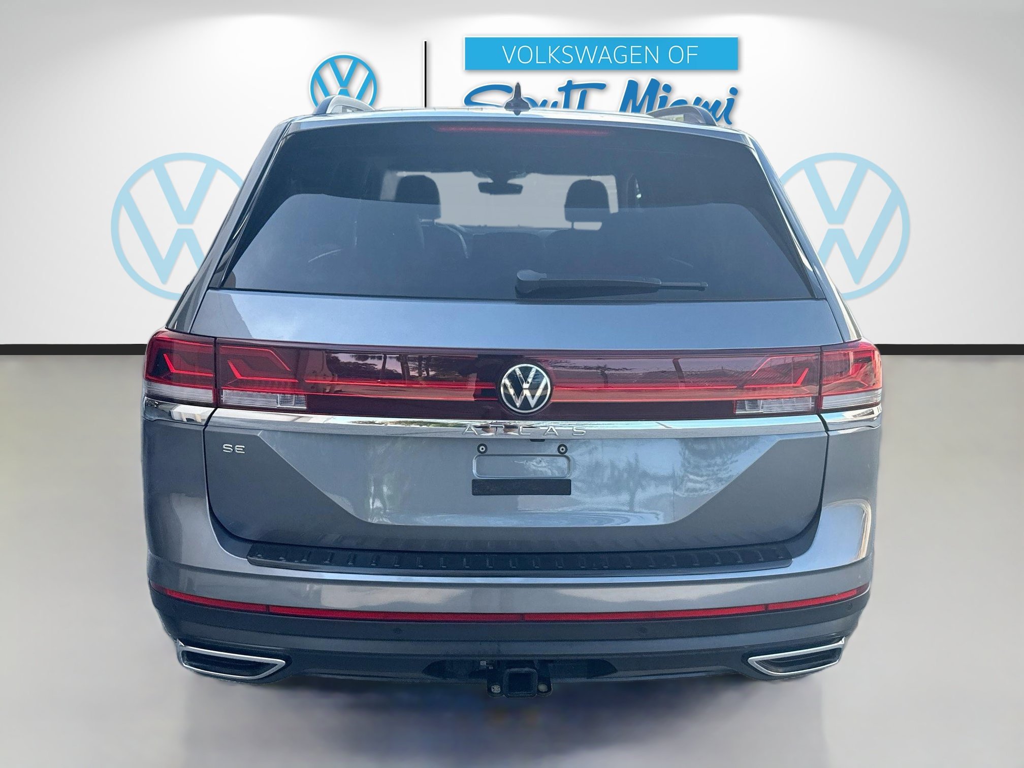 Certified Used 2024 Platinum Gray Metallic Volkswagen 2.0T SE w/Technology image 6