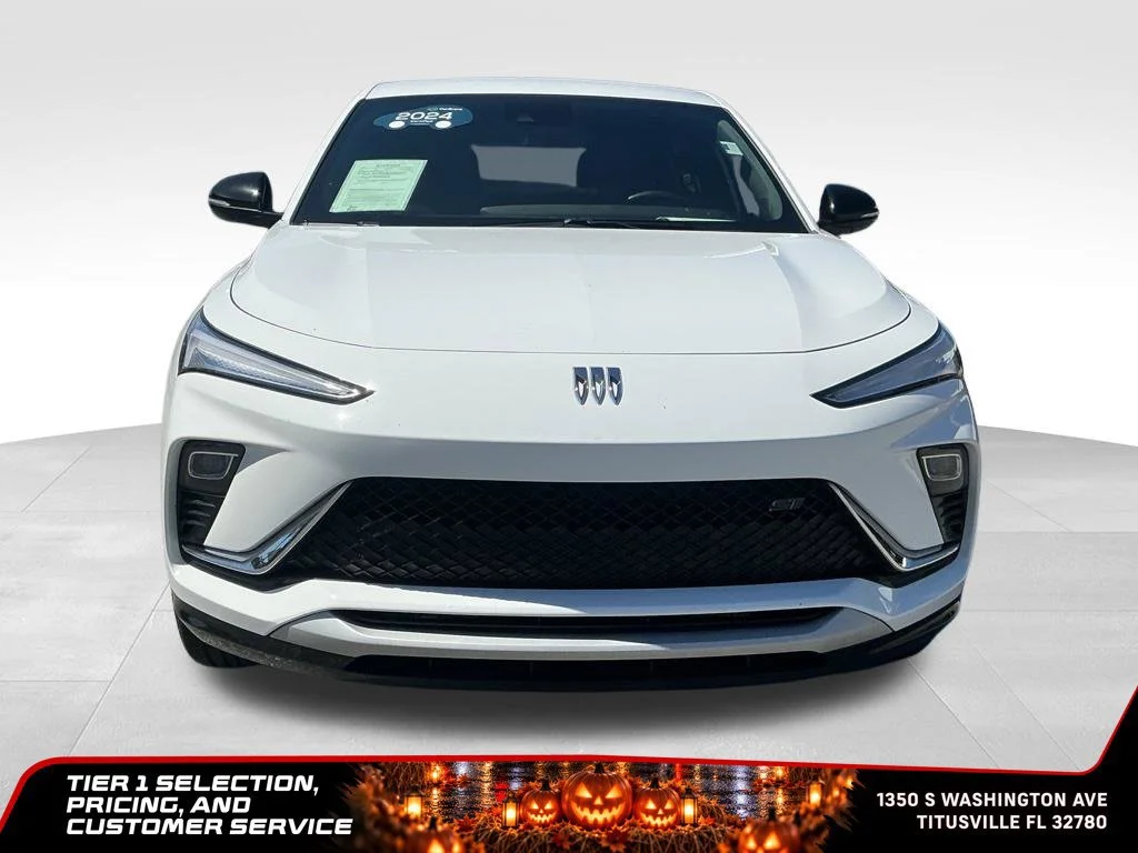 Used 2024 Summit White Buick Sport Touring image 12
