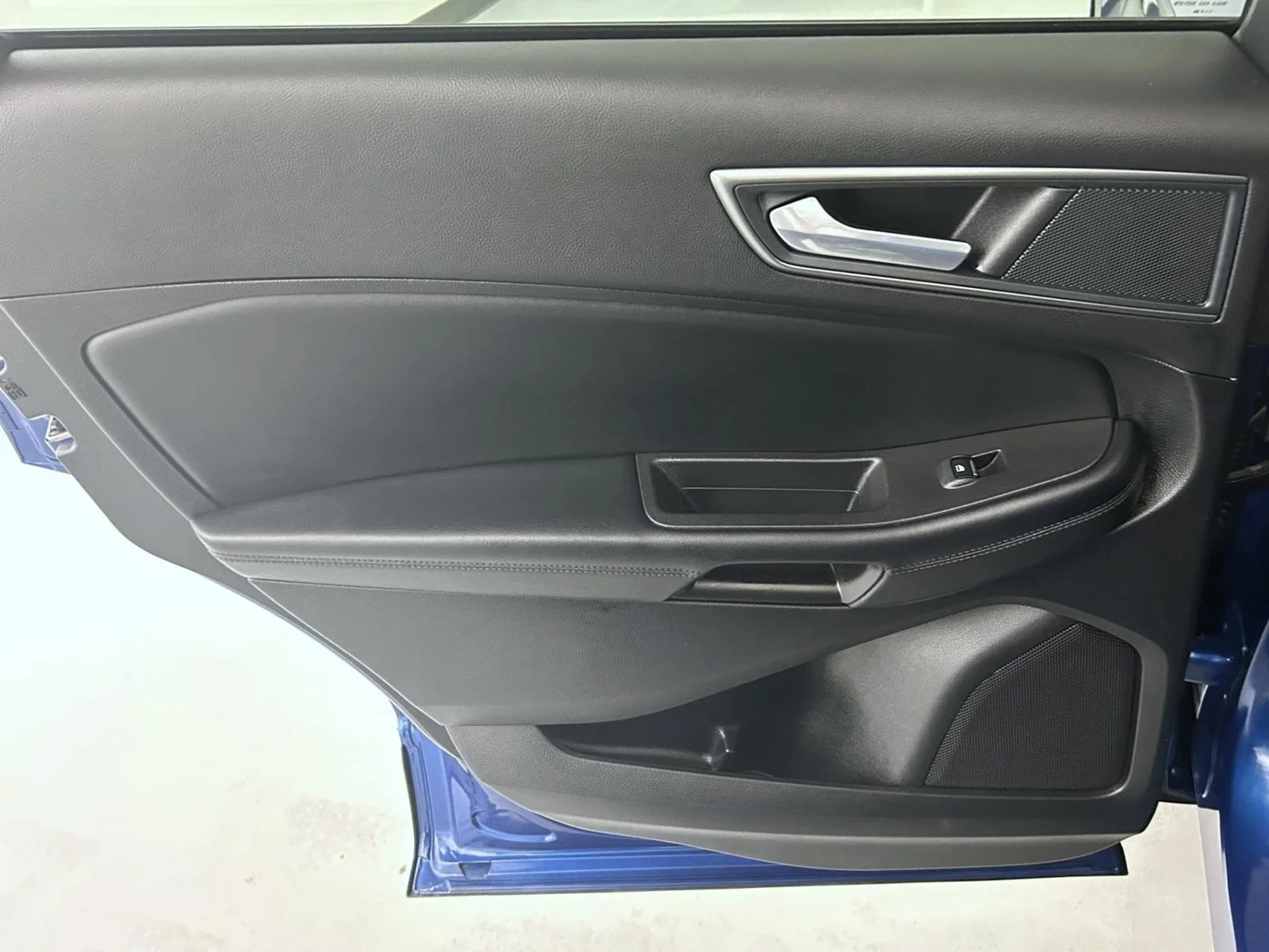 Used 2024 Blue Ford SE image 20