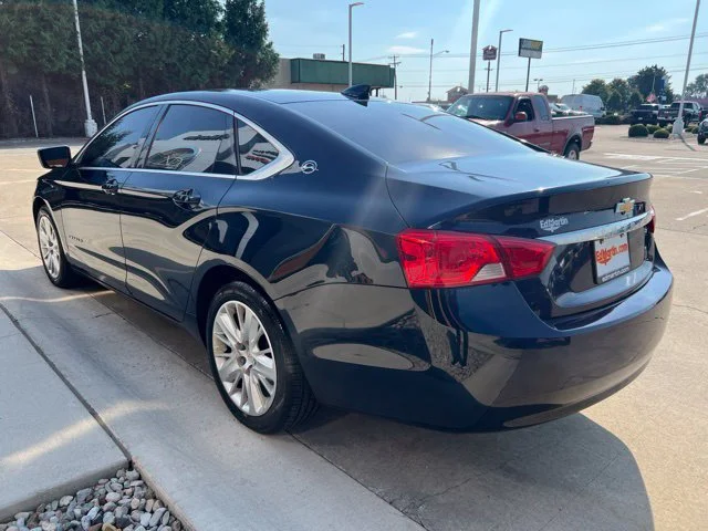 Used 2016 Blue Chevrolet LS image 5