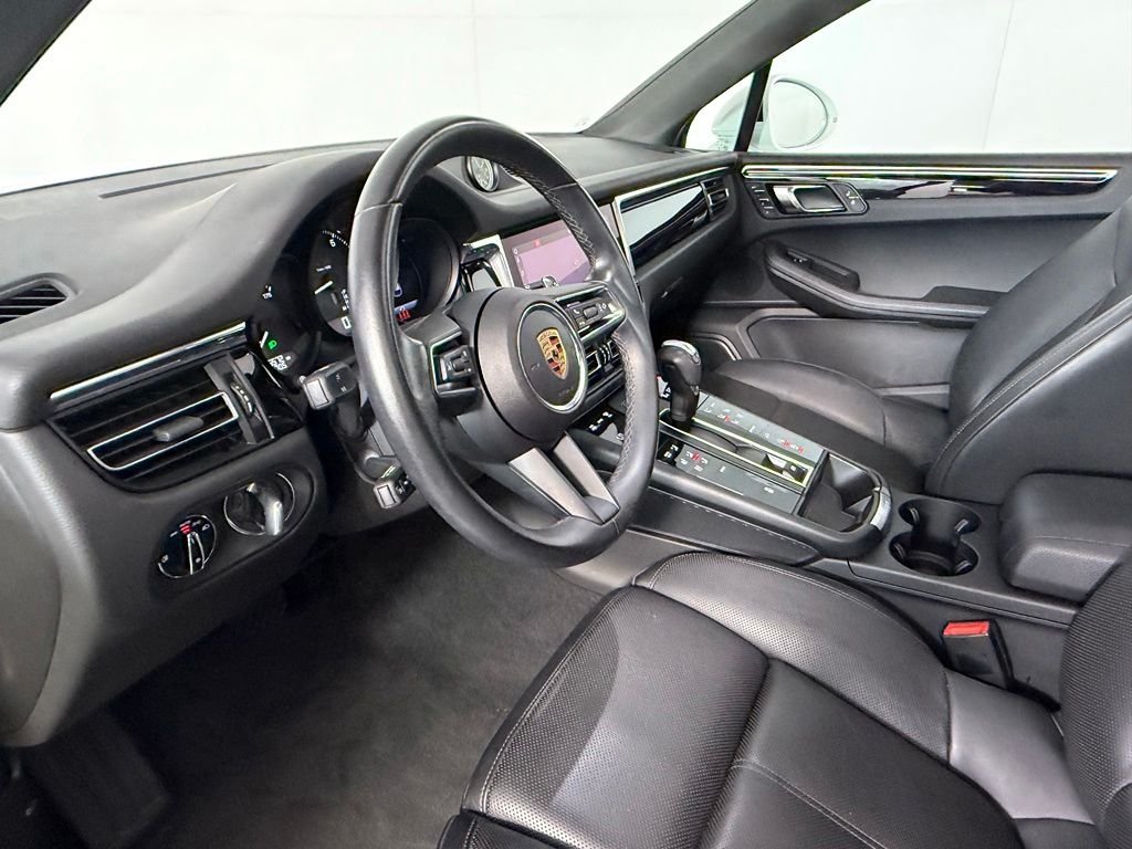 Used 2025 White Porsche  image 13